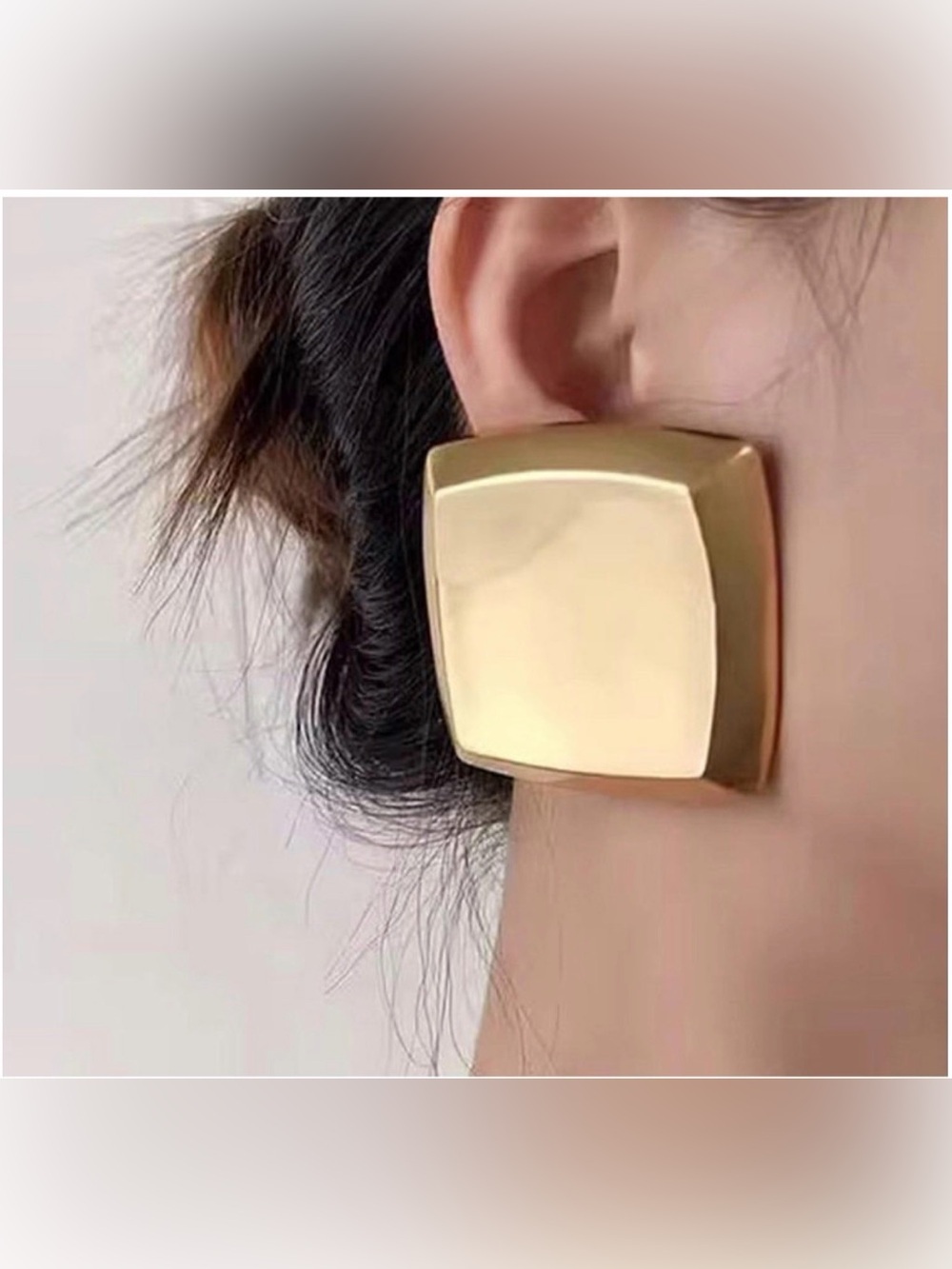 A Classy Chic Boutique Gold Square Statement Earrings